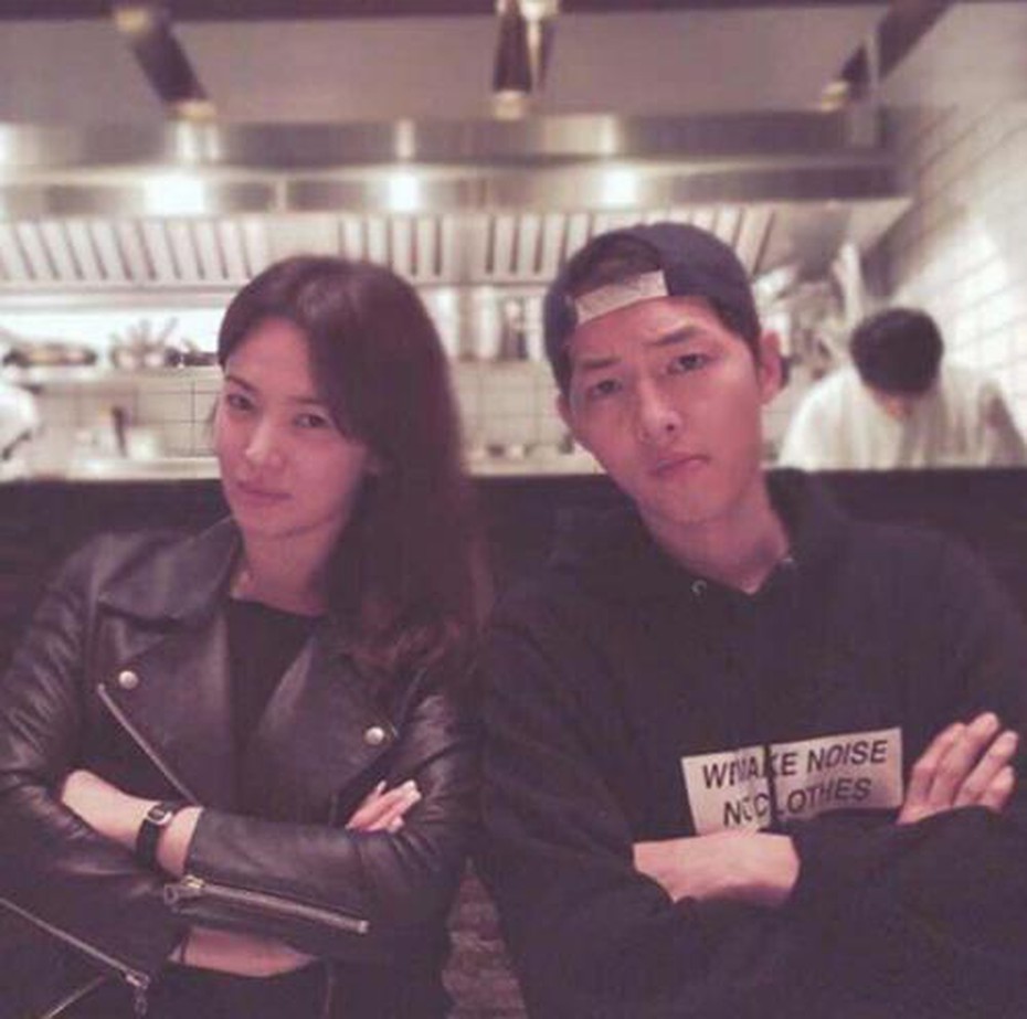 Song Joong Ki và Song Hye Kyo siêu nhắng khi hẹn hò ăn tối