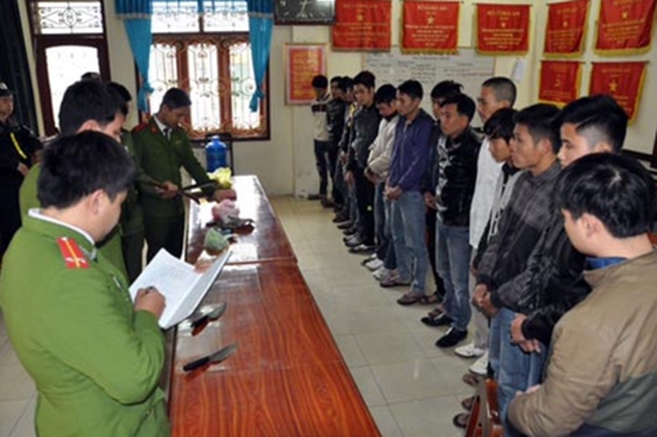 Hỗn chiến vì nợ, hai nhóm giang hồ cùng xộ khám