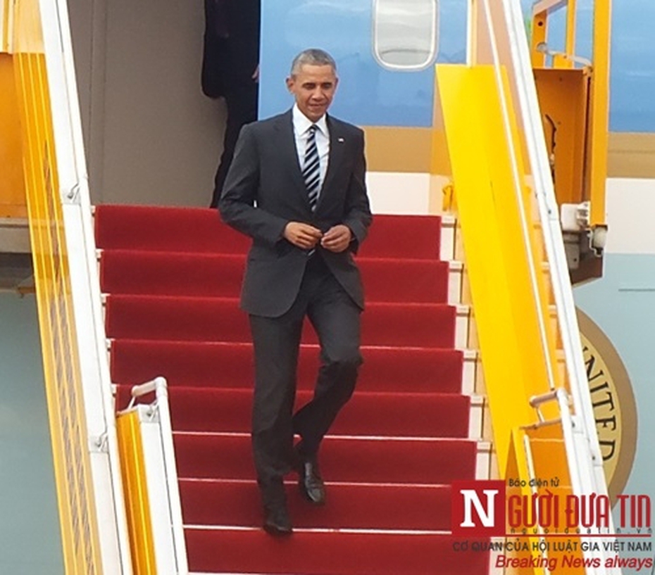 Tổng thống Mỹ Obama, 'đi xe máy dễ hơn ô tô'!