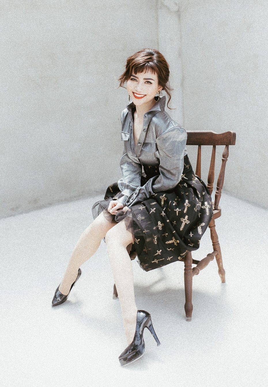 Sĩ Thanh đẹp mê hoặc như minh tinh Hollywood - Audrey Hepburn
