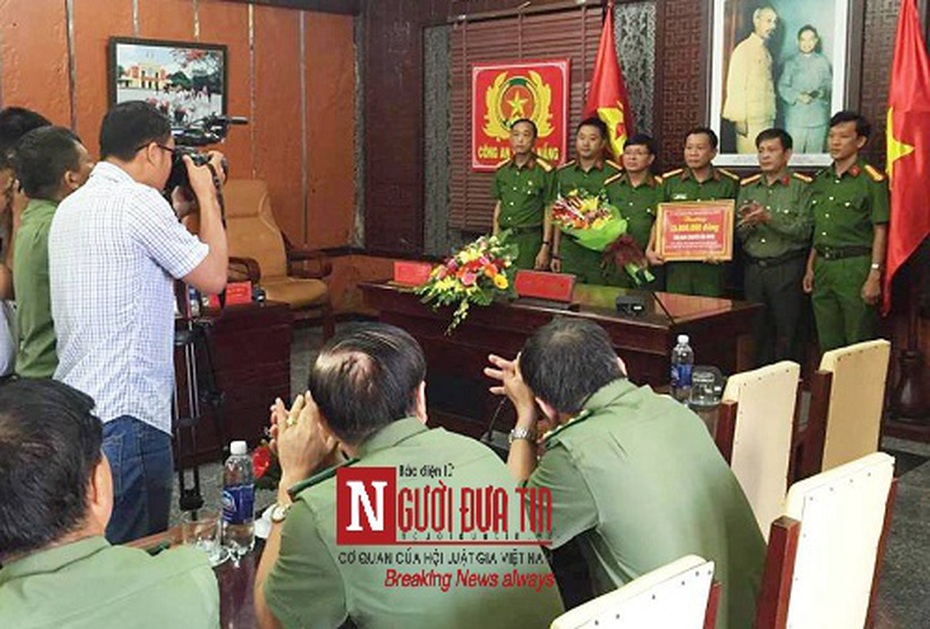 Thưởng nóng Ban chuyên án bắt giữ hung thủ sát hại dã man nữ sinh