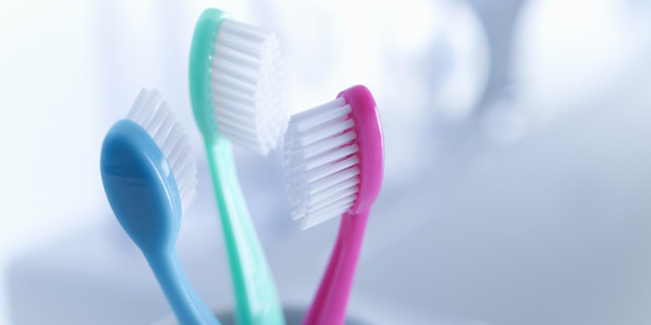 Thói quen dùng bàn chải đánh răng sai lầm gây nguy hiểm sức khỏe