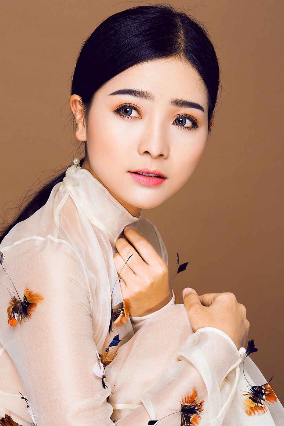 Khánh Hiền: 'Tôi chọn con đường chậm mà chắc'