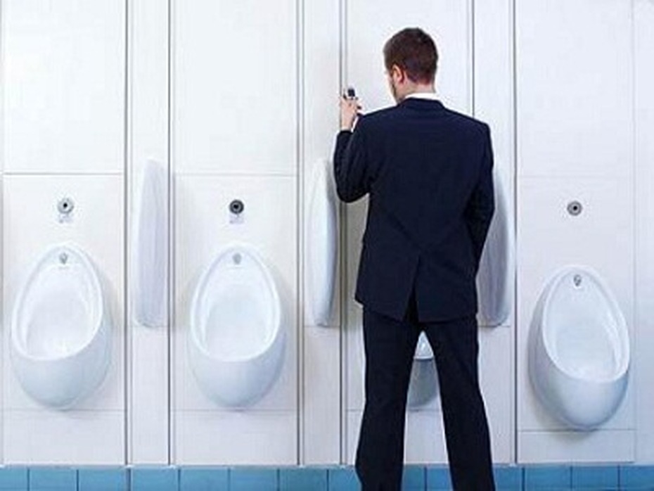 Một ngày bạn đi tiểu bao nhiêu lần thì được coi là bình thường?