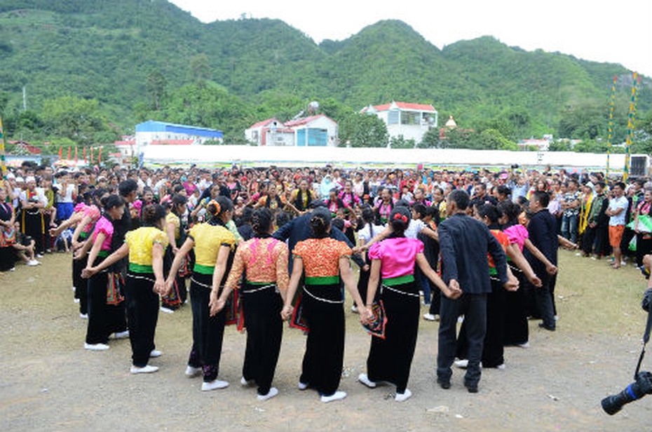 Đặc sắc những điệu múa dân gian mừng Tết Độc lập của người Tây Bắc