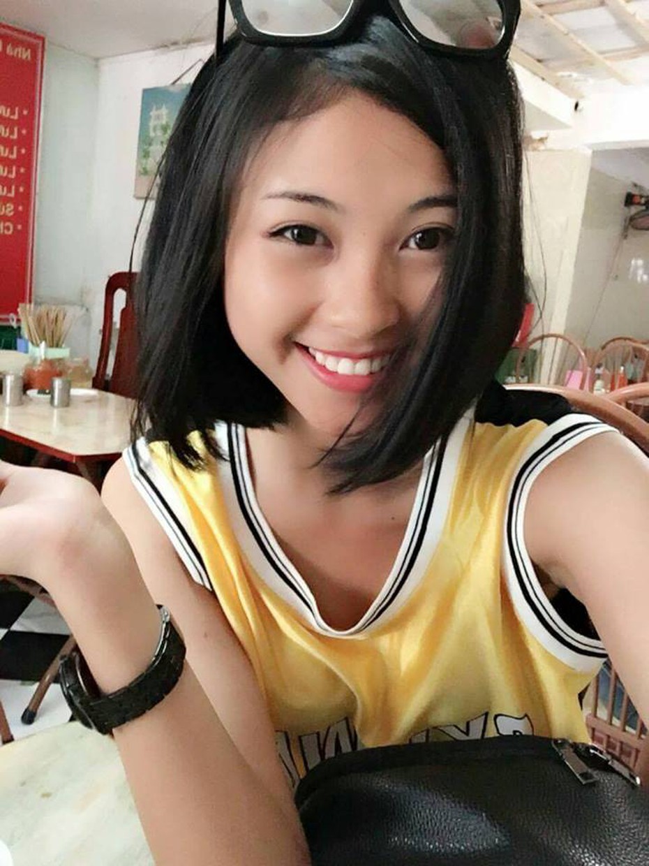 Bố mẹ bật mí những điều 'ngượng ngùng' của Người đẹp biển Đào Thị Hà