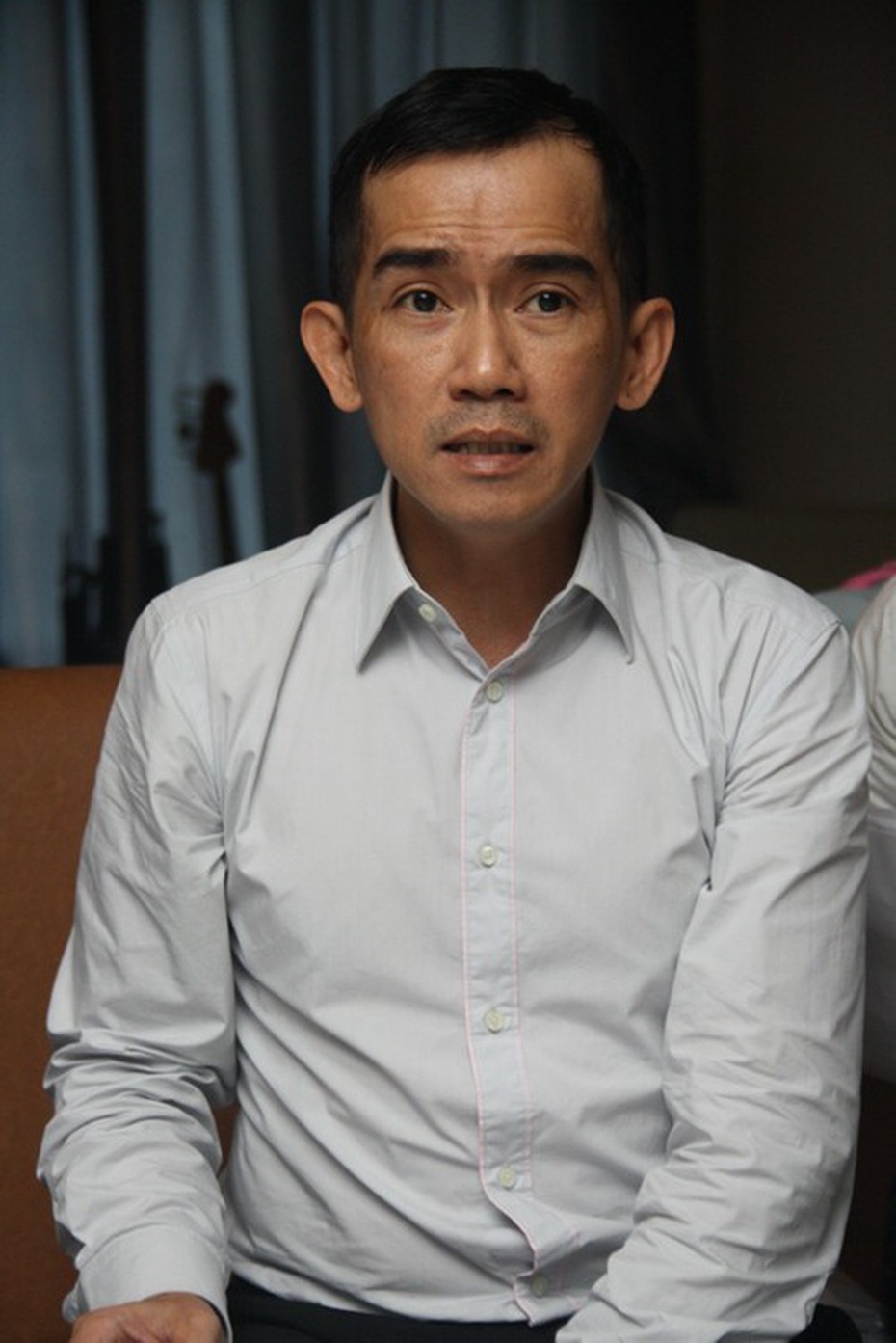 Ca sĩ Minh Thuận bật khóc khi nhìn thấy bố