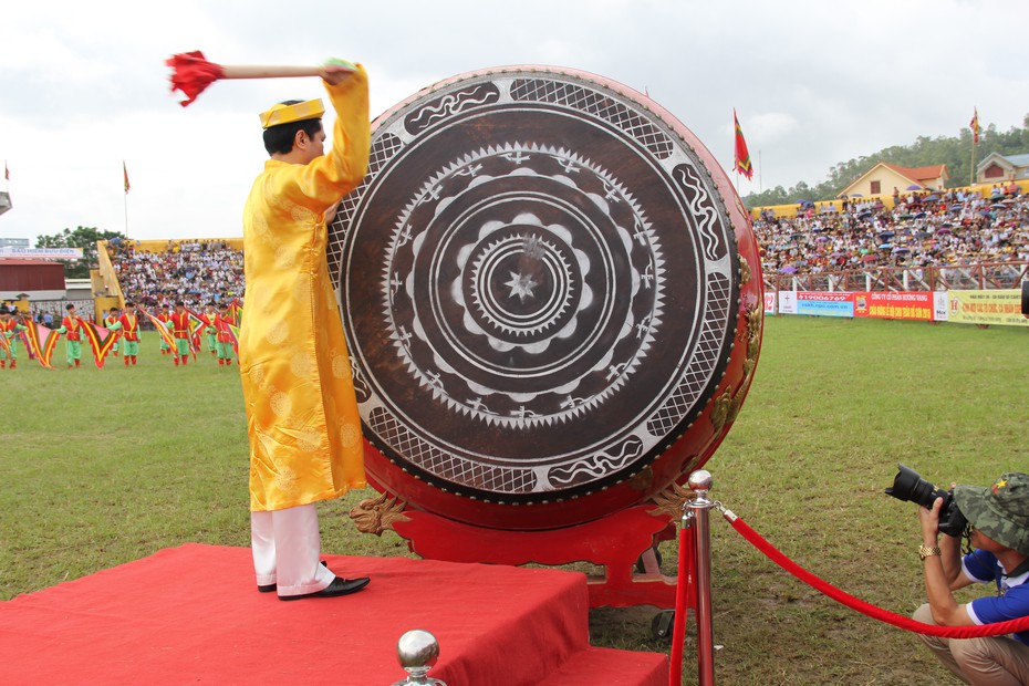 Kịch tính những cặp đấu chung kết chọi trâu Đồ Sơn 2016