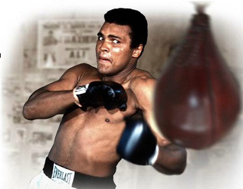 Huyền thoại boxing mang trái tim bác ái