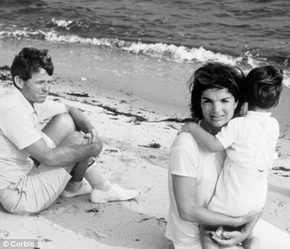 Đòn ghen kỳ lạ của phu nhân Tổng thống Kennedy
