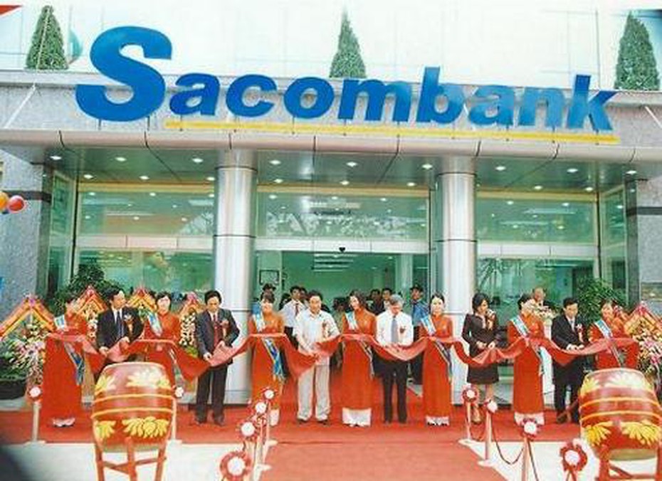 Thương vụ thâu tóm Eximbank – Sacombank là “bình thường”?