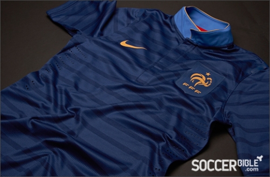 Lộ áo đấu đội tuyển Pháp Euro 2012