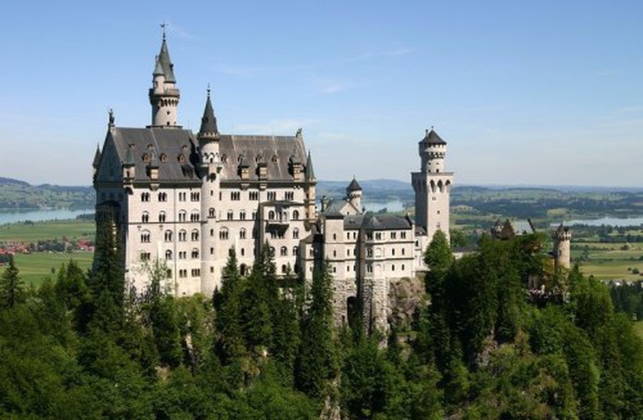 Lâu đài Neuschwanstein: Mộng mơ của một vị vua