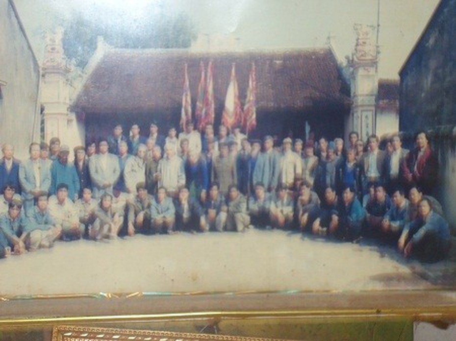 Bí mật dòng họ được hai triều đại đối nghịch mang ơn