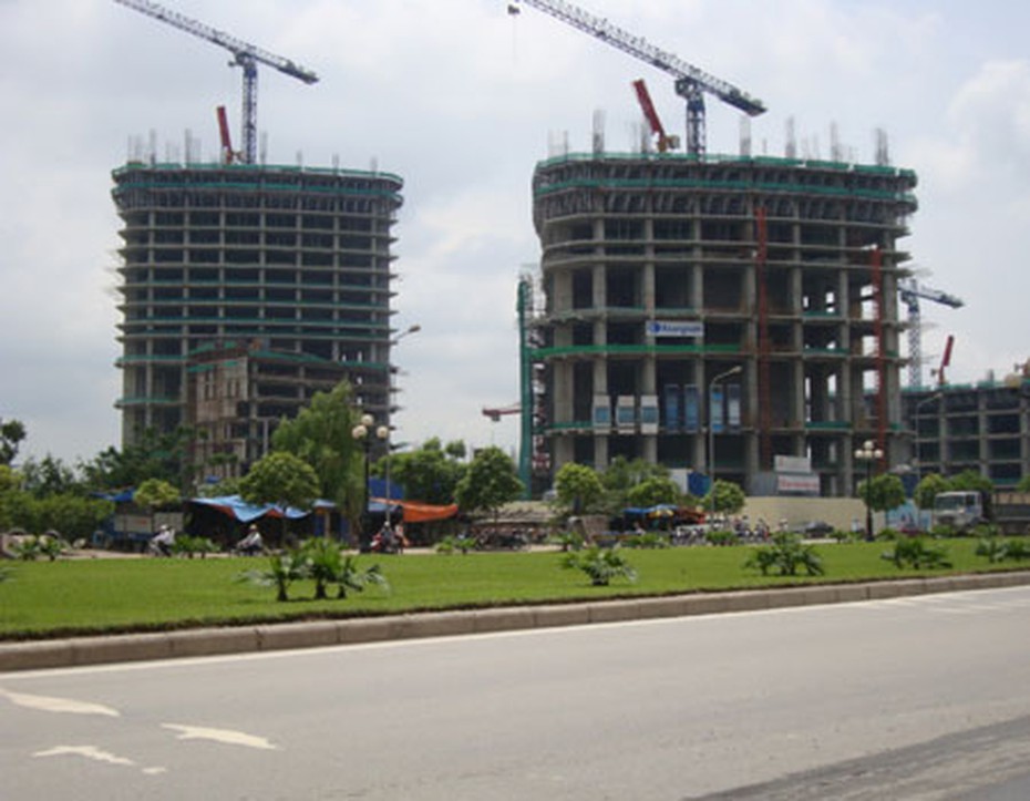 Doanh nghiệp địa ốc trả lãi “khủng” cho ngân hàng