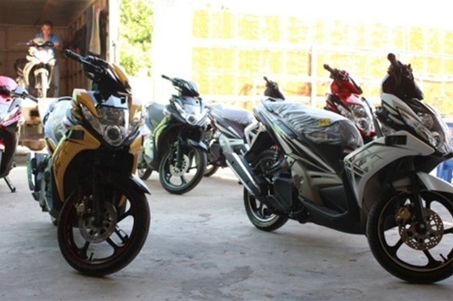 Rò rỉ hình ảnh xe Yamaha Nouvo 2012
