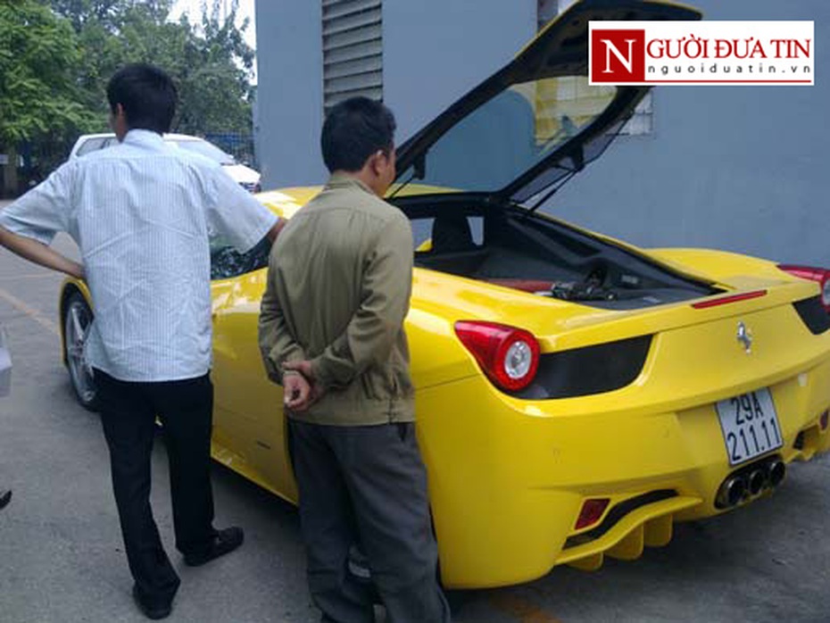 Ngắm siêu xe Ferari 458 mới nhập của đại gia Hà thành