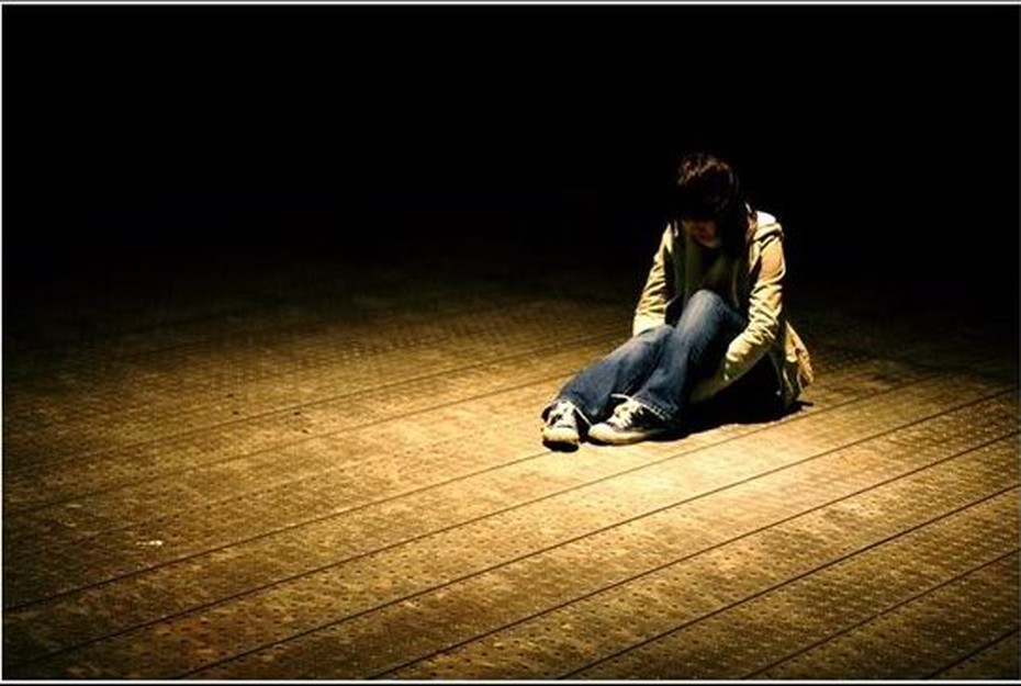 Giận bố mẹ, thiếu nữ bán bạn “trả thù” đời