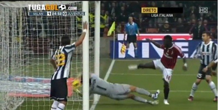 AC 1-1 Juve: Thành Milan nuối tiếc