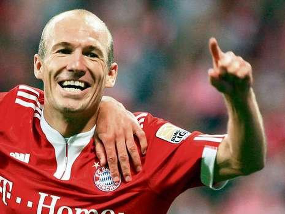 Man United tiếp cận Arjen Robben