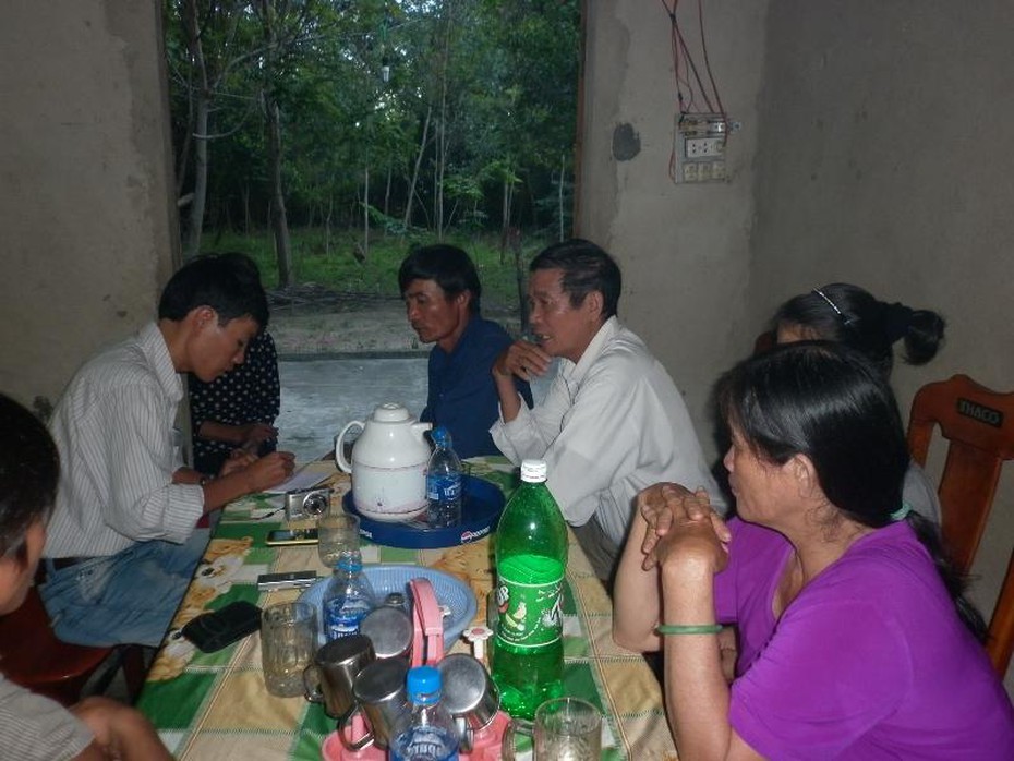Bác sỹ cản trở phóng viên tác nghiệp