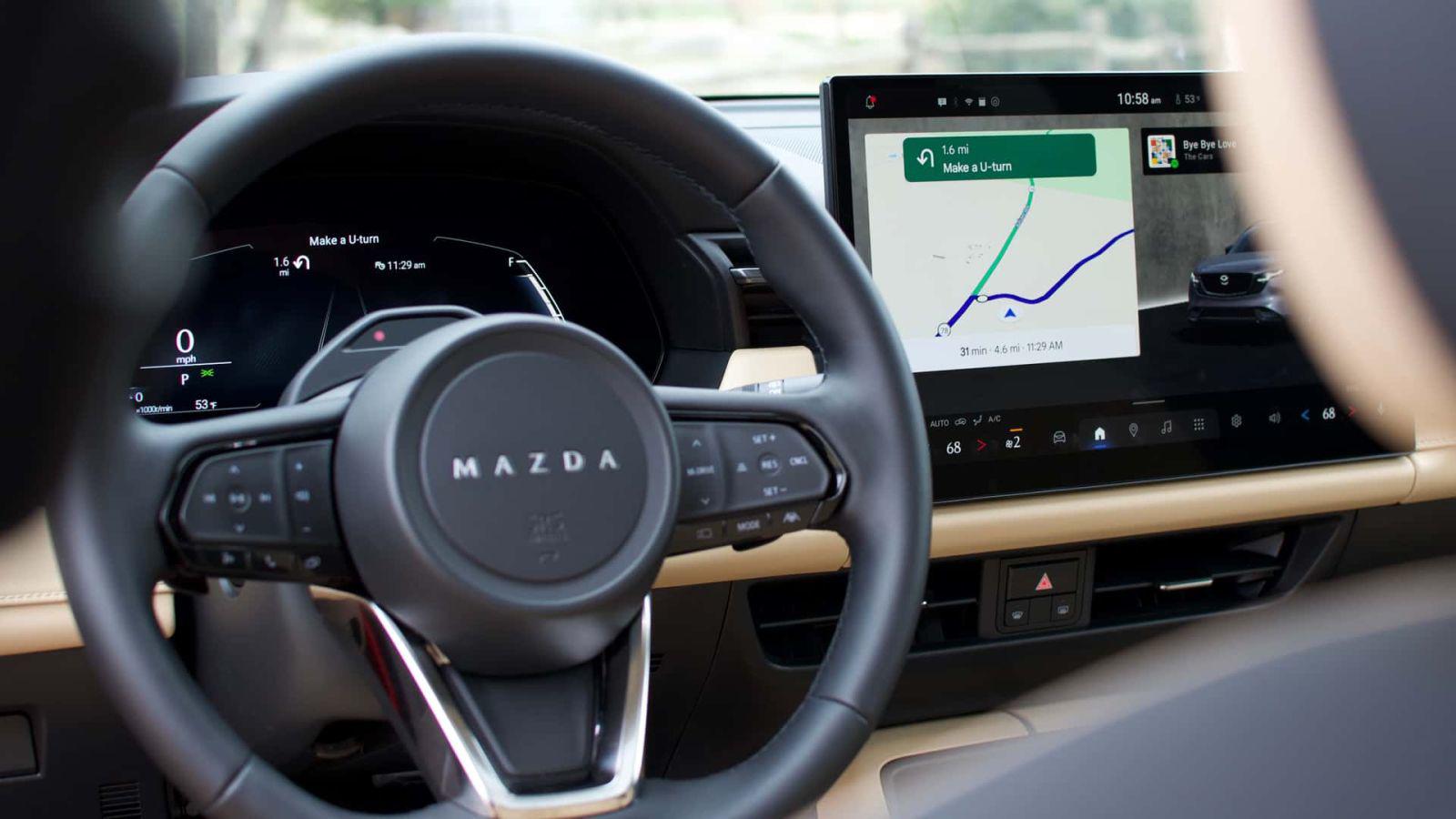 Mazda CX-5 được tinh chỉnh, nâng cấp thiết kế không gian nội thất bên trong.