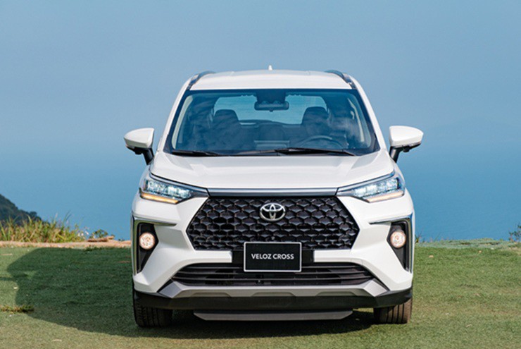 Giá “mềm” cho Toyota Veloz Cross 2022 cũ: Mua ngay hay nên cân nhắc?