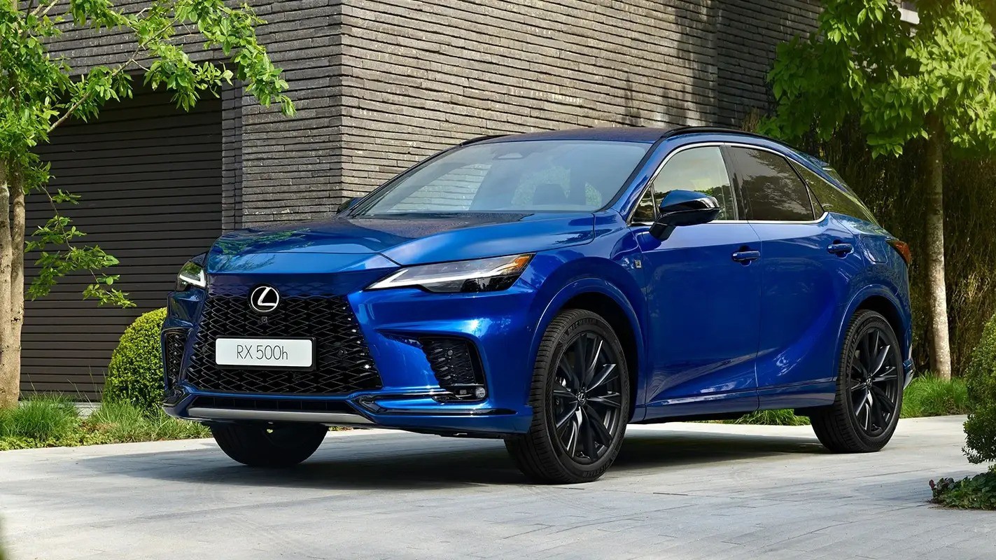 Lexus RX bản nâng cấp mới bất ngờ lộ diện qua những hình ảnh đầu tiên.