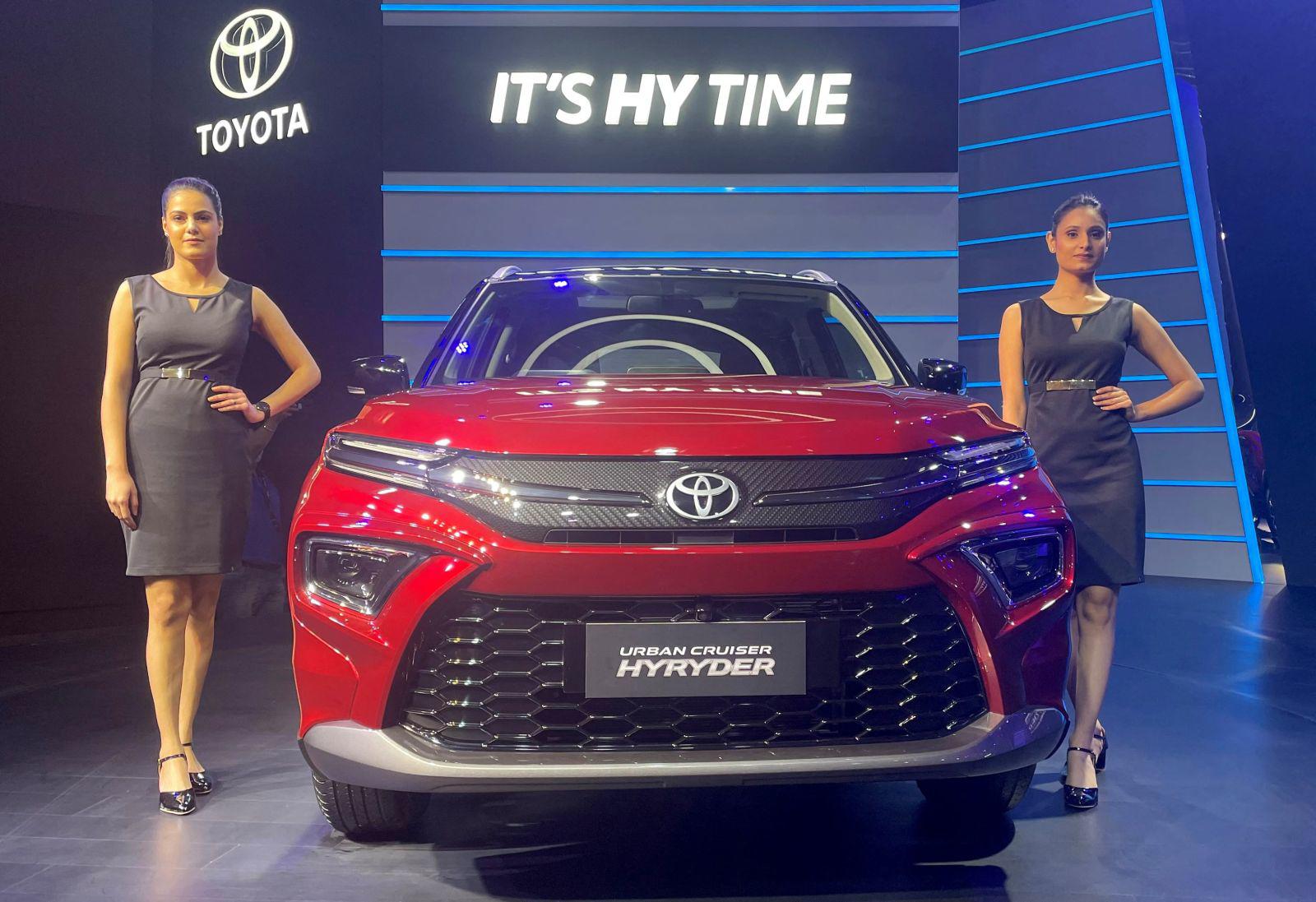 Hybrid trở lại mạnh mẽ: Lựa chọn thực tế giữa bối cảnh hạ tầng sạc chưa hoàn thiện