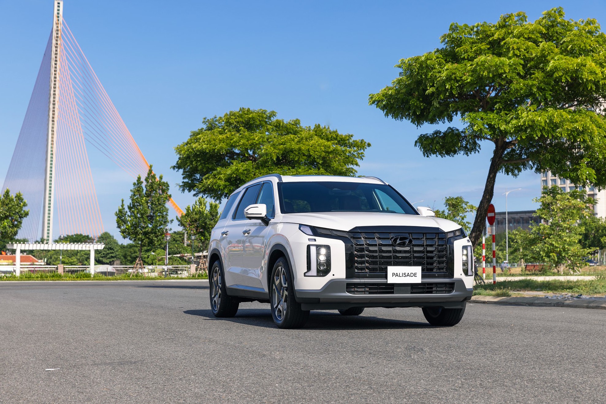 Trong tháng 11/2025, Hyundai Palisade được ưu đãi giảm giá 200 triệu đồng cho khách hàng mua mới.