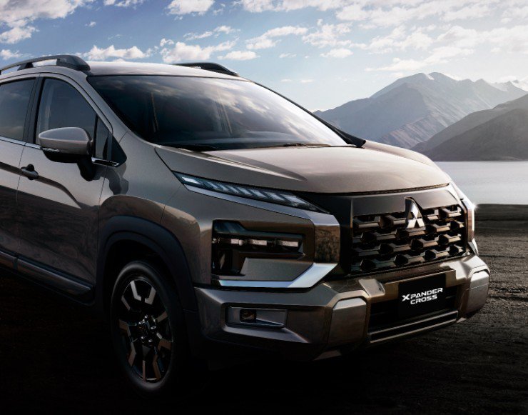 Trải nghiệm Xpander 2025 với AYC: Vào cua mưa trơn vẫn “dính đường” tại Việt Nam