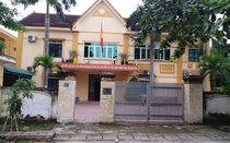 Điều động giáo viên đi tiếp khách: Thân em như cái giếng làng!