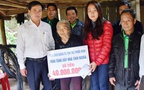 Người dân Củ Chi tặng nhà tình nghĩa cho cụ bà vùng lũ Quảng Bình