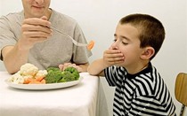 Trẻ biếng ăn, phải làm sao?