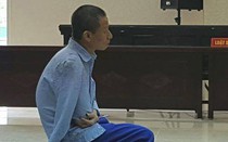 Kẻ giết đồng nghiệp vì không xin được việc, thoát án tử