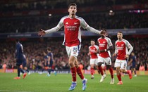 Arsenal hạ gục PSG, khẳng định sức mạnh tại Champions League