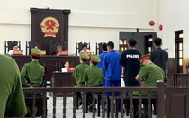 Bình Thuận: 32 năm tù cho nhóm thanh niên coi thường tính mạng người khác