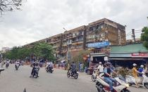Hải Phòng: Tòa chung cư cao 5 tầng bị nghiêng do gió bão