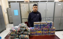 Bắt nam thanh niên nghiện ma túy, vận chuyển pháo lậu đi tiêu thụ