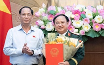 Thiếu tướng Trần Đức Thuận làm Phó Chủ nhiệm Ủy ban Quốc phòng, An ninh và Đối ngoại