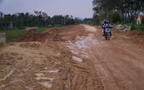 Mưa liên miên, dự án nâng cấp Quốc lộ 8C ở Hà Tĩnh phải lùi tiến độ