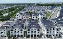 Giá nhà tại Hà Nội, Tp.HCM tăng mạnh: Chung cư 95–180 triệu/m2, biệt thự lên tới 500 triệu/m2