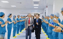 Tháo gỡ điểm nghẽn y tế Tp.HCM, cần "cú hích" đột phá từ Nghị quyết 72