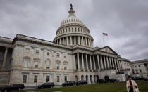 Thuế quan toàn cầu của ông Trump bị chặn ở Thượng viện, với 4 lá phiếu từ Đảng Cộng hòa