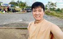 Một nam diễn viên gặp tai nạn giao thông trên đường đi quay