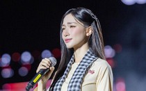 Hòa Minzy bất ngờ báo "tin vui" khiến người hâm mộ tự hào