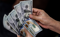 Đồng USD ổn định trở lại, loạt nhà máy bị cắt giảm công suất do thừa nguồn điện 