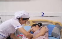 Giọt máu hiếm và cuộc đua sinh tử trong phòng sinh