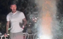 David Beckham gặp sự cố với pháo hoa