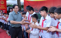 Thủ tướng, các Phó Thủ tướng khởi công 72 trường học ở xã vùng biên